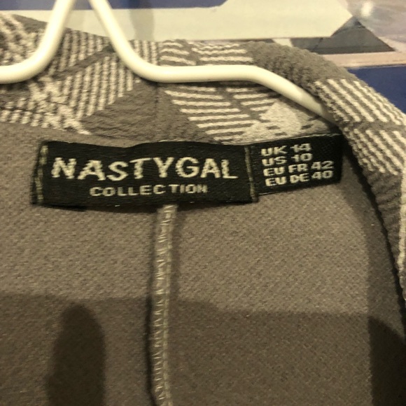 NWT Nasty Gal Gray Plaid Women’s 2-Piece Suit - Size 10 - Picture 4 of 6